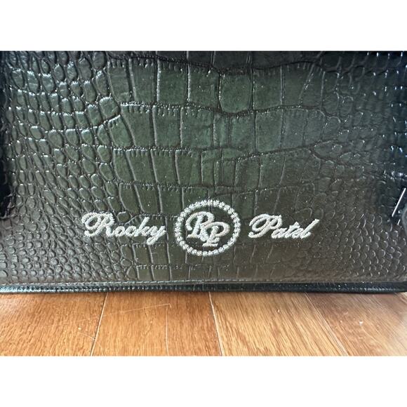 Rocky Patel executive briefcase Series Genuine Leather Black NEW - Picture 2 of 6